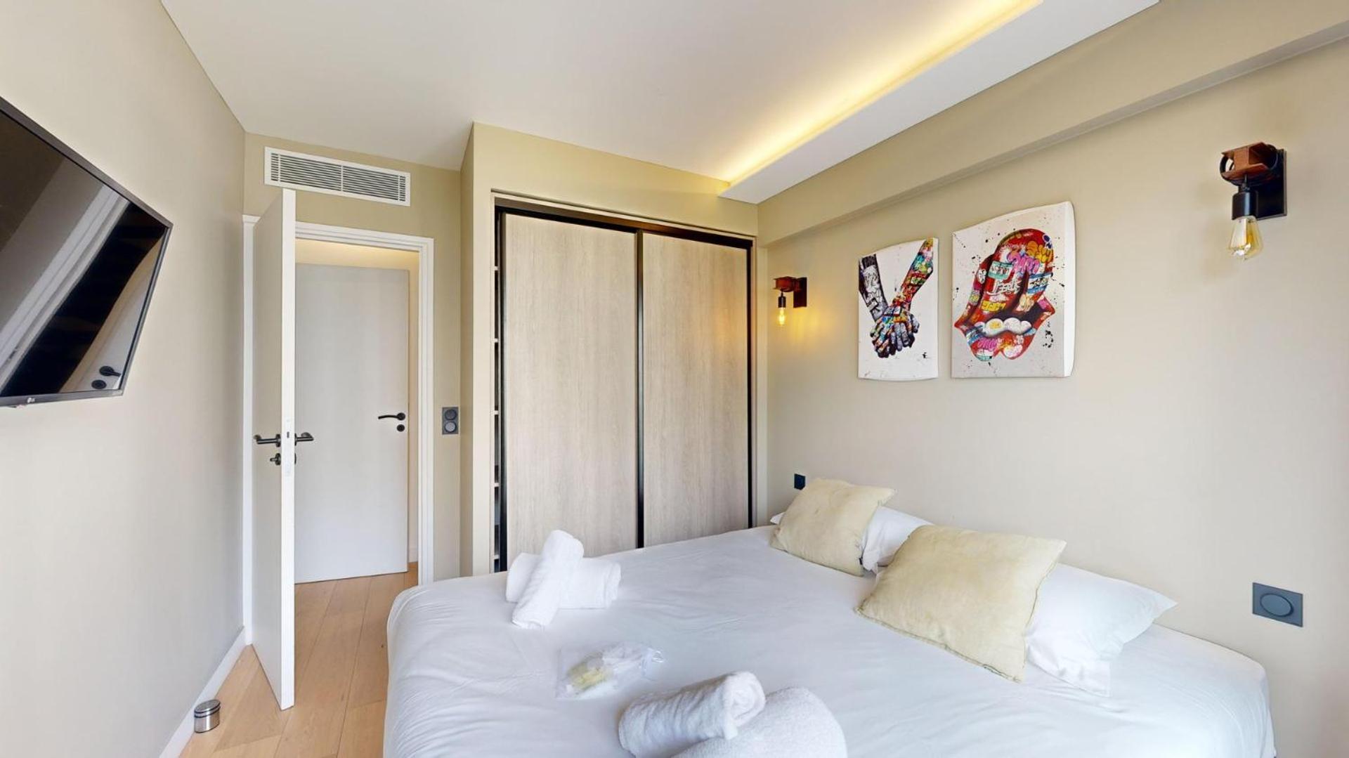 Bluestay 55 - A Apartment